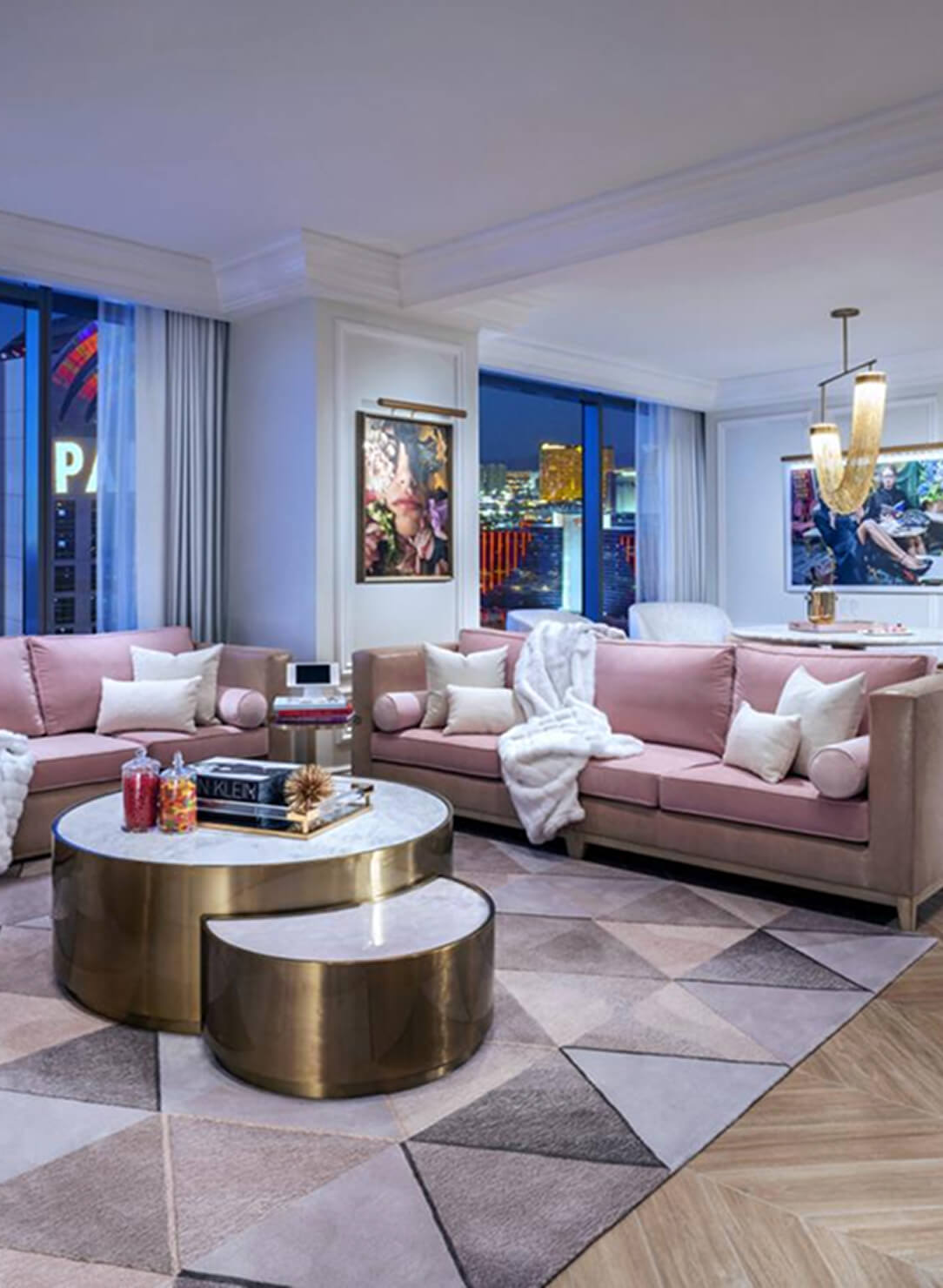 Grand Blush Suite