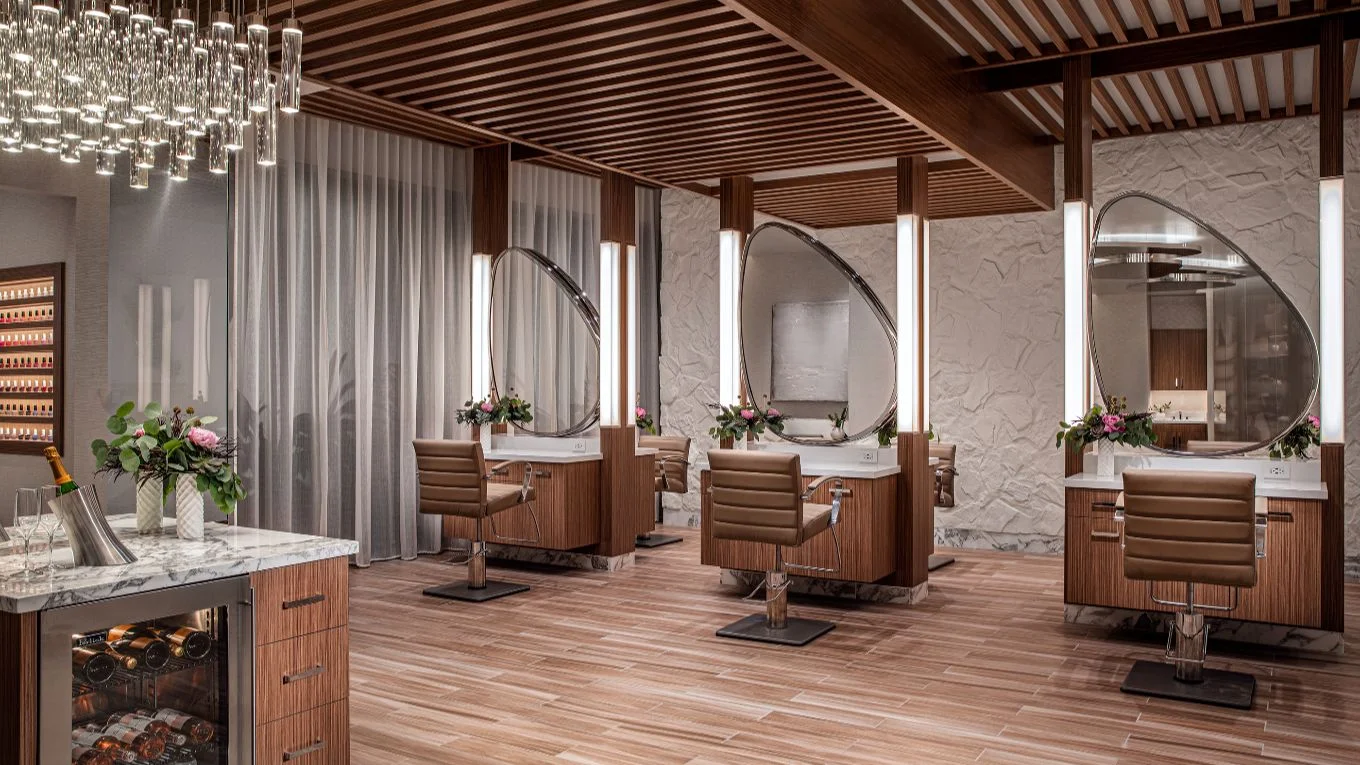 Salon at Palms