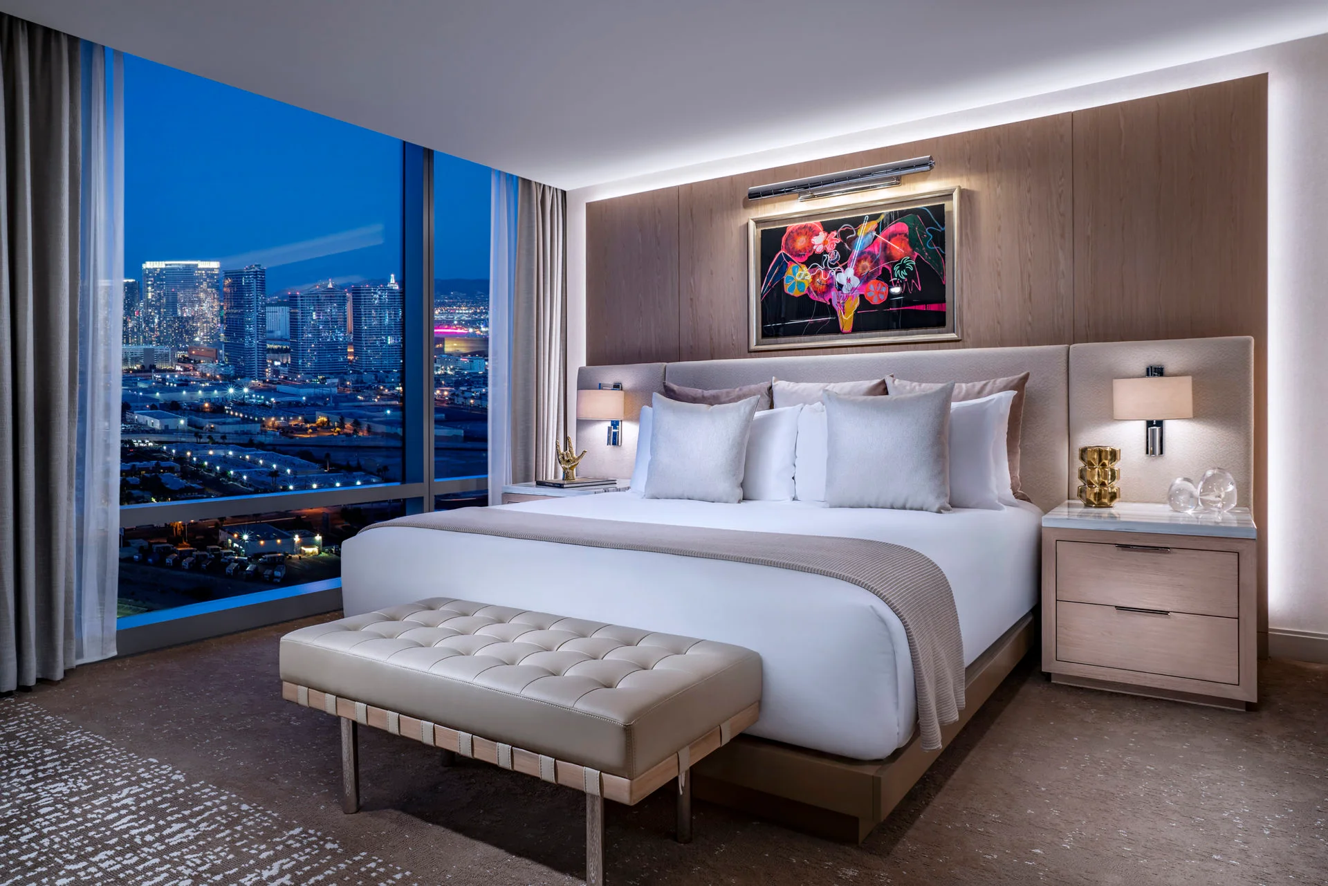 Fantasy Salon Corner Suite bedroom