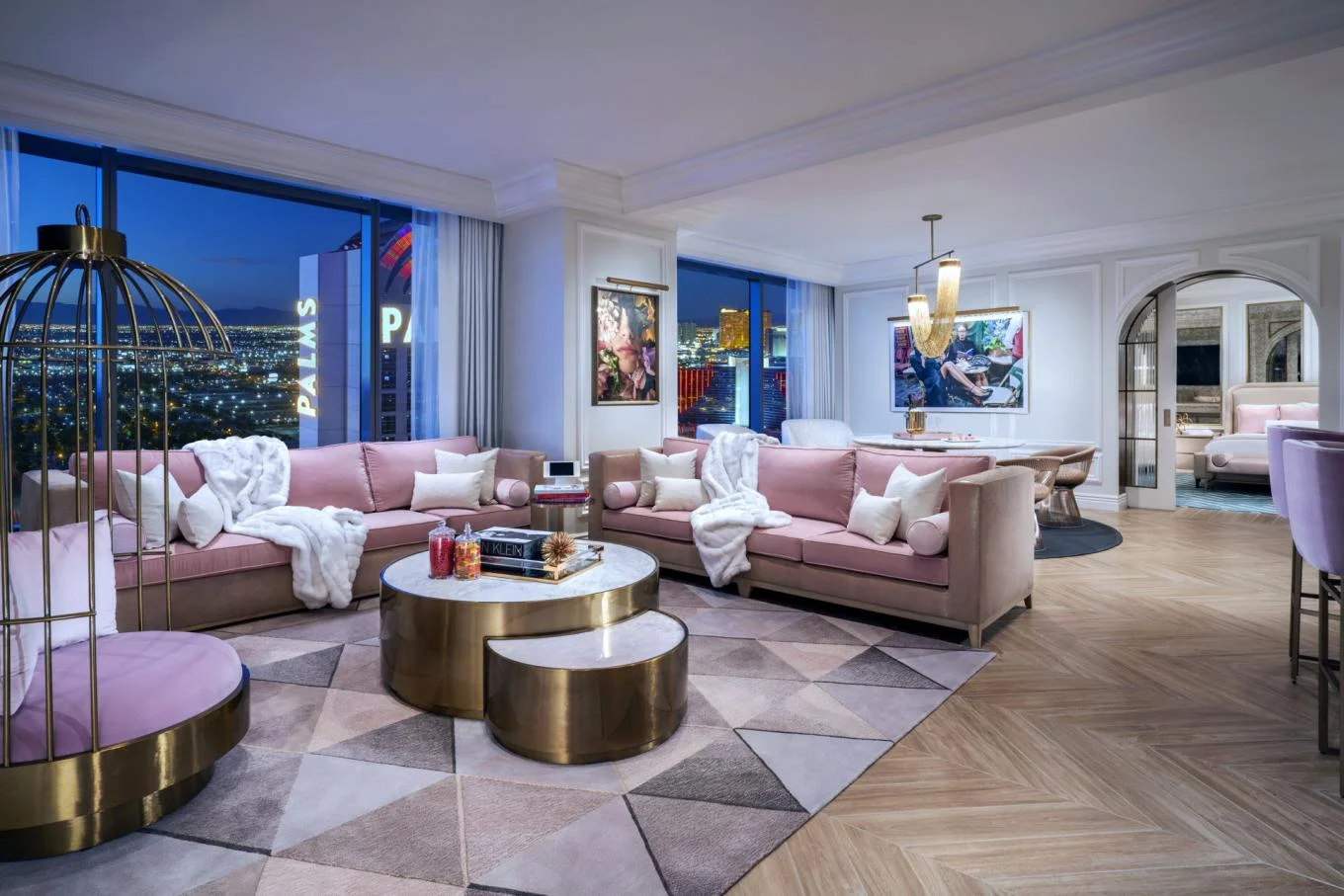 Palms Grand Blush Suite hero view 01
