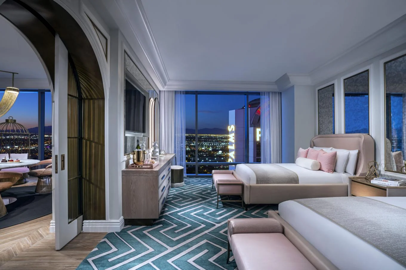 Palms Grand Blush Suite hero view 04