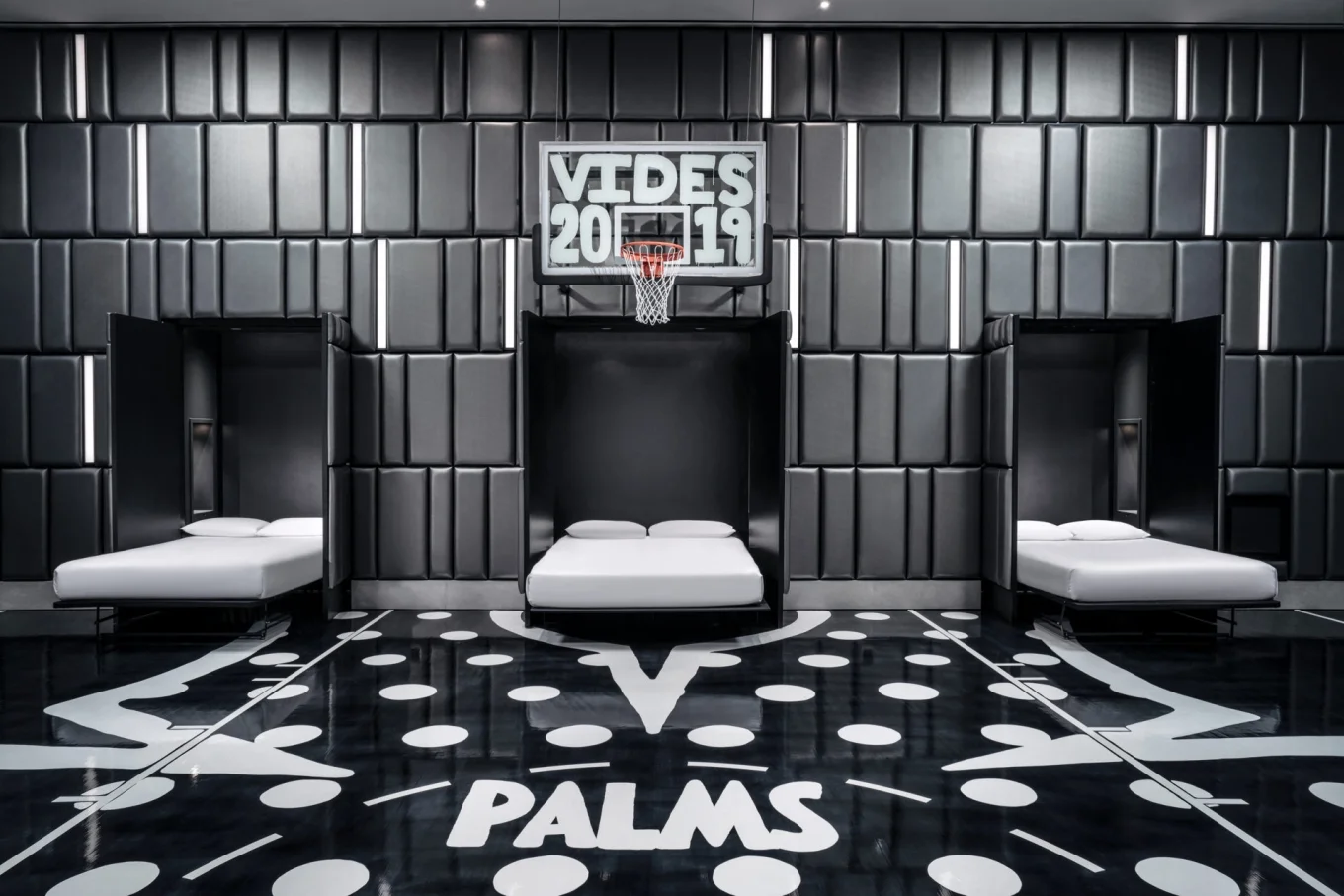 Palms Hardwood Suite hero view 03