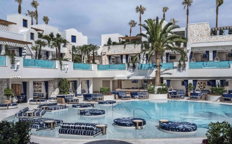 Palms Pool